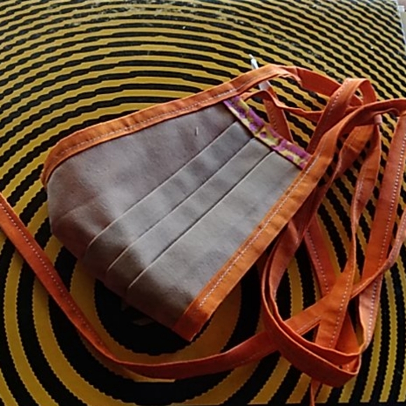 MASK - Picture 3 of 7